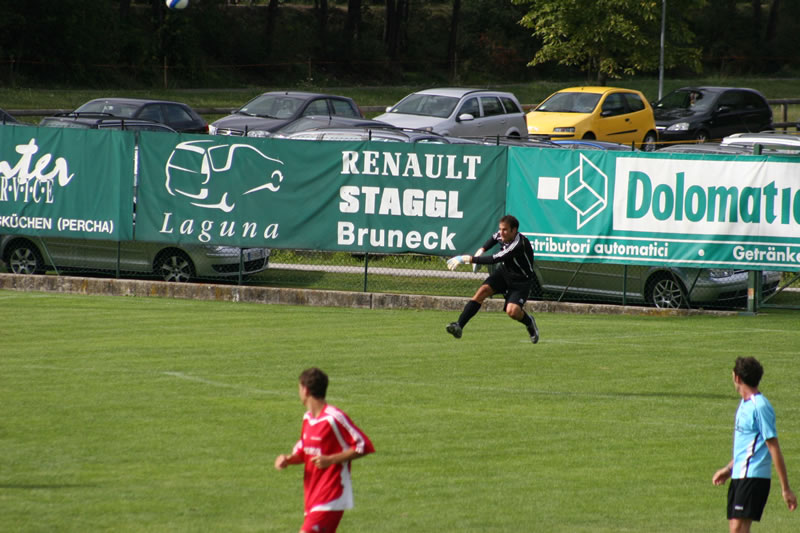 gal/Stadtturnier2007 - Spiel um Platz3 gegen Ahrntal/2007-08-12 SVR gg. SSV Ahrntal beim Stadtrurnier 087.jpg